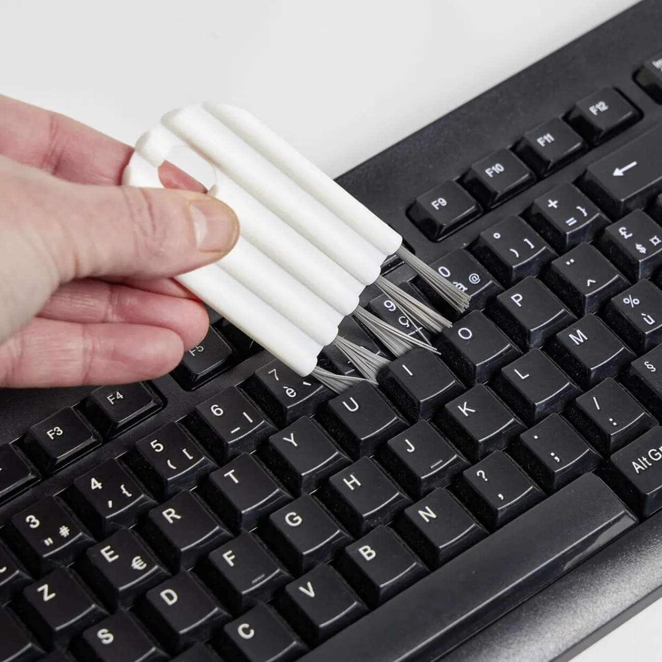 Gifi Nettoyage Et Entretien|Brosse de nettoyage petits espaces