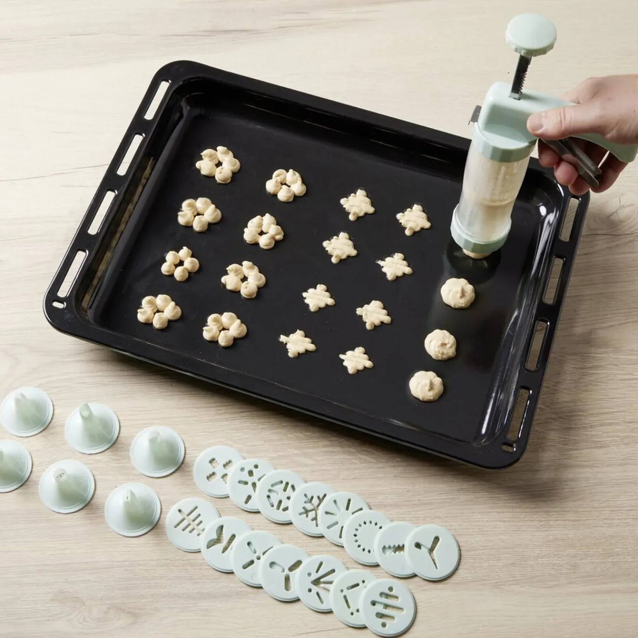 Gifi Presse à biscuits sucrés/salés 16 disques et 6 douilles